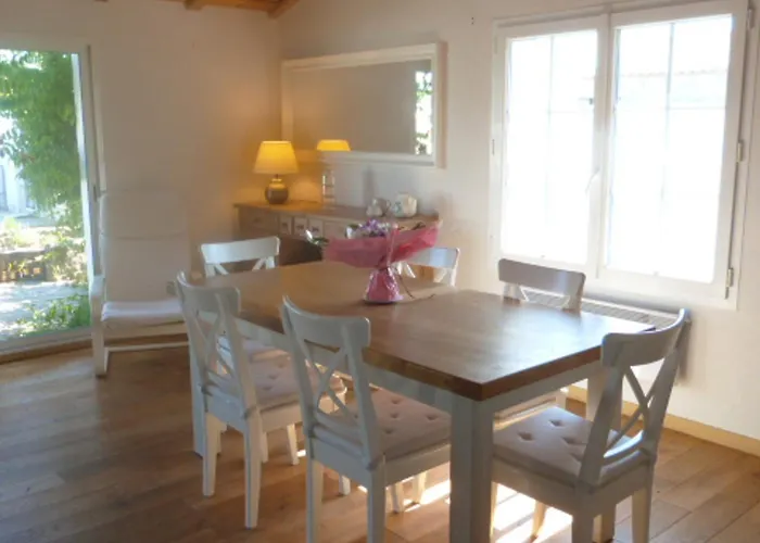 Maison Confortable 4/6 Pers - Proche Et Commerces - Wifi Gratuit - Fr-1-823-91 Barbâtre